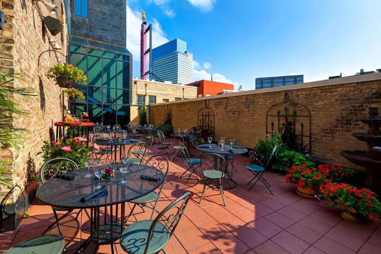 Best event venues with outdoor space in Minneapolis, MN